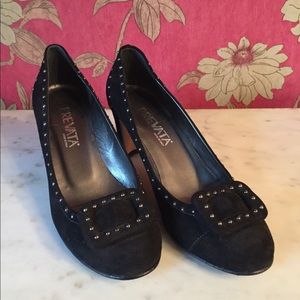 Prevata Brown Suede Court Pump